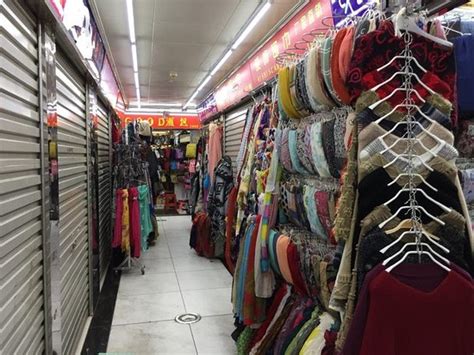 guangzhou fake clothes market